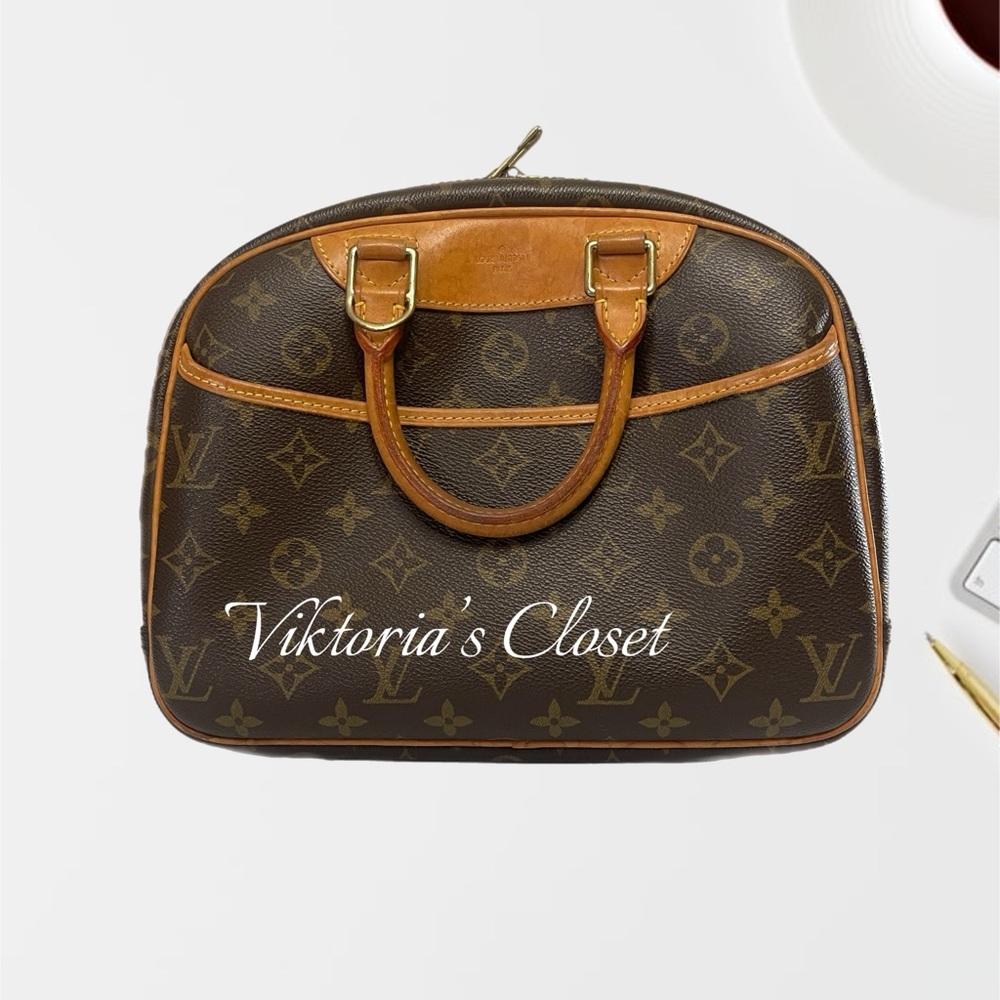 Louis Vuitton Monogram Deuville handbag